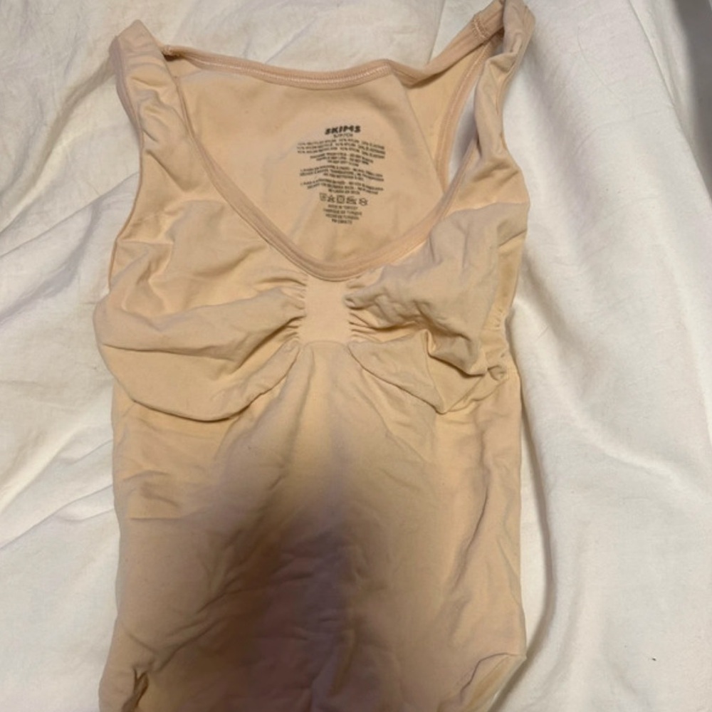 Skims sculpting bodysuit size small